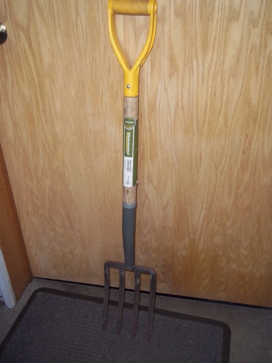 lot 42 image: Potato Fork