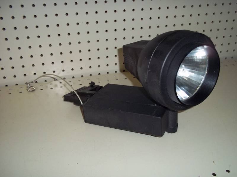 lot 58 image: Controllable Spot Light