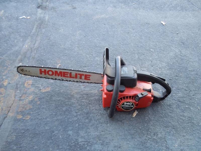 lot 76 image: Homelite Chain Saw Model # 240  18 Bar