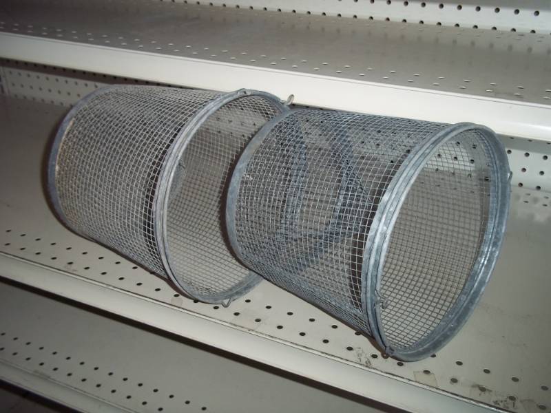 lot 77 image: Minnow Trap