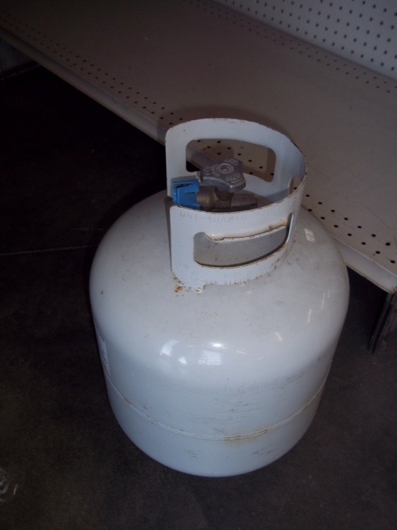 lot 78 image: 20 lb. Propane Tank