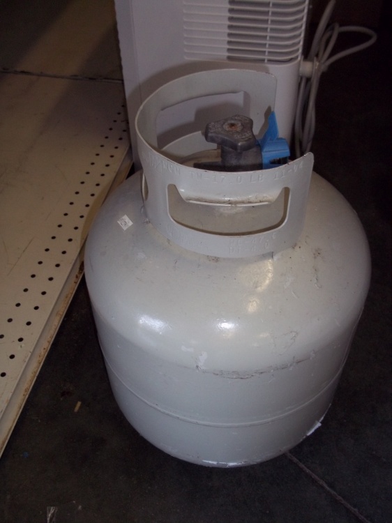 lot 79 image: 20 lb. Propane Tank