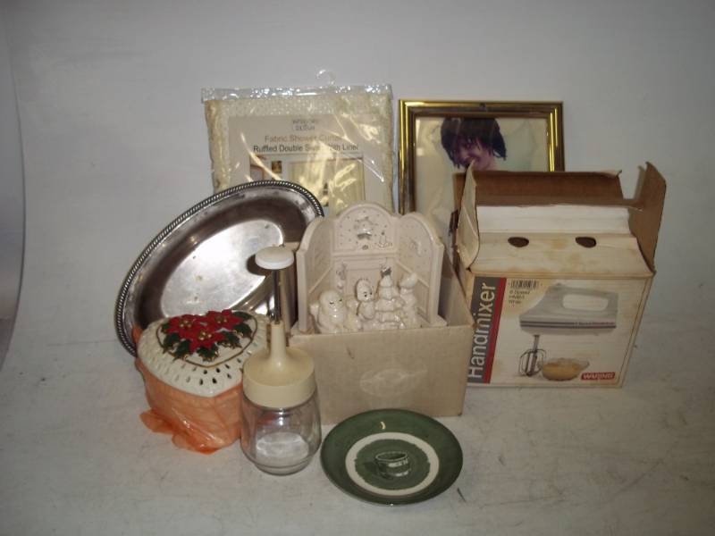 lot 111 image: Hand Mixer, Shower Curtain, Misc Dcor