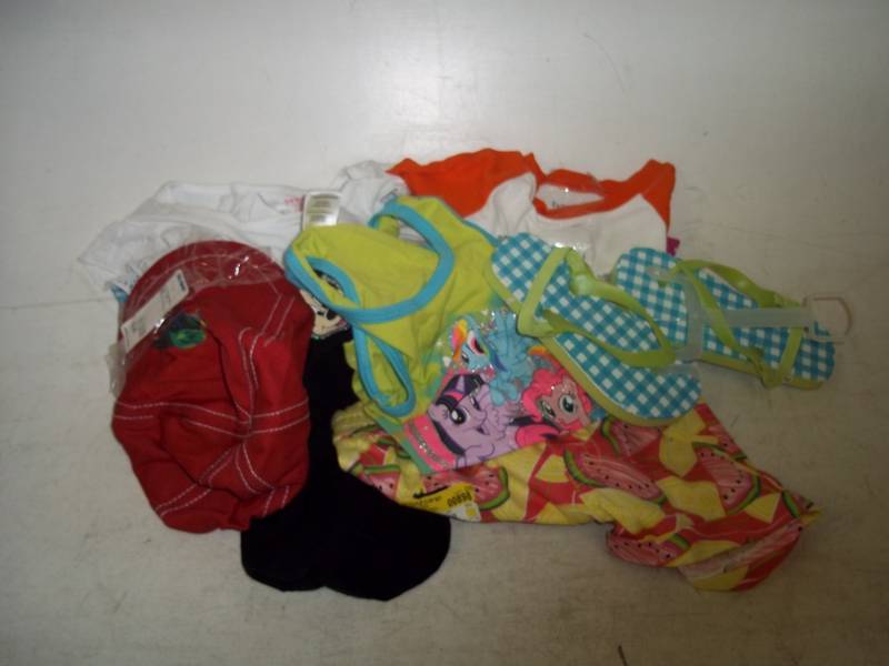 lot 128 image: Kids Clothes Size 3T
