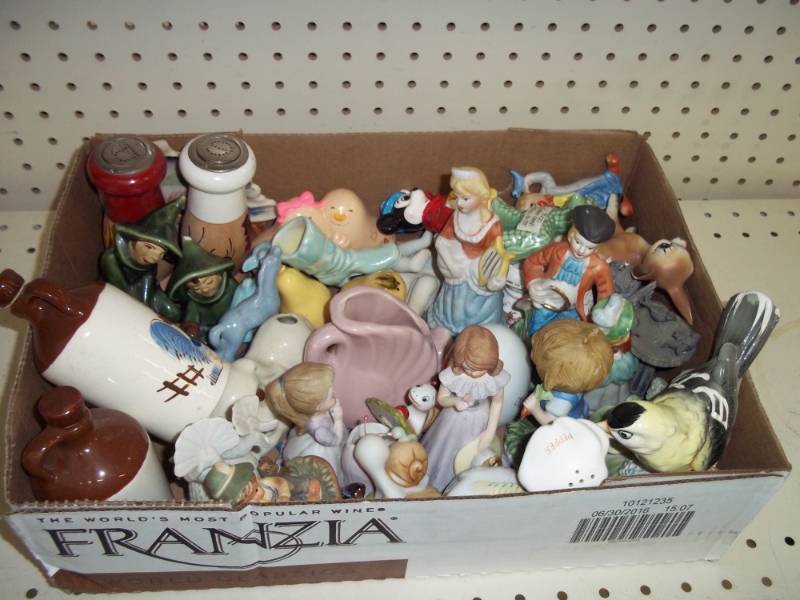 lot 133 image: Box of Salt and Pepper Shakers