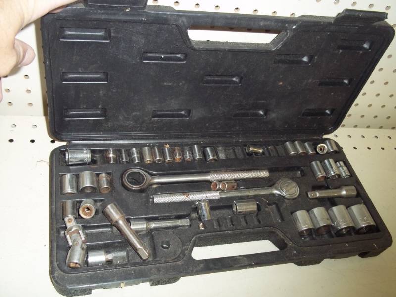 lot 141 image: Socket Set with case