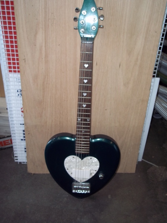lot 147 image: Daisy Rock Heart Guitar Electric