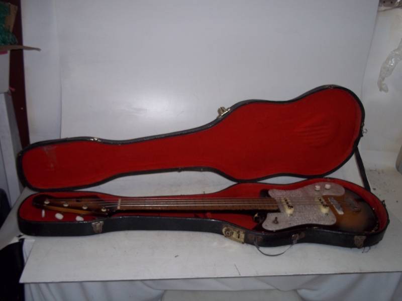 lot 148 image: Queen Harp Vintage Electric Guitar with Case