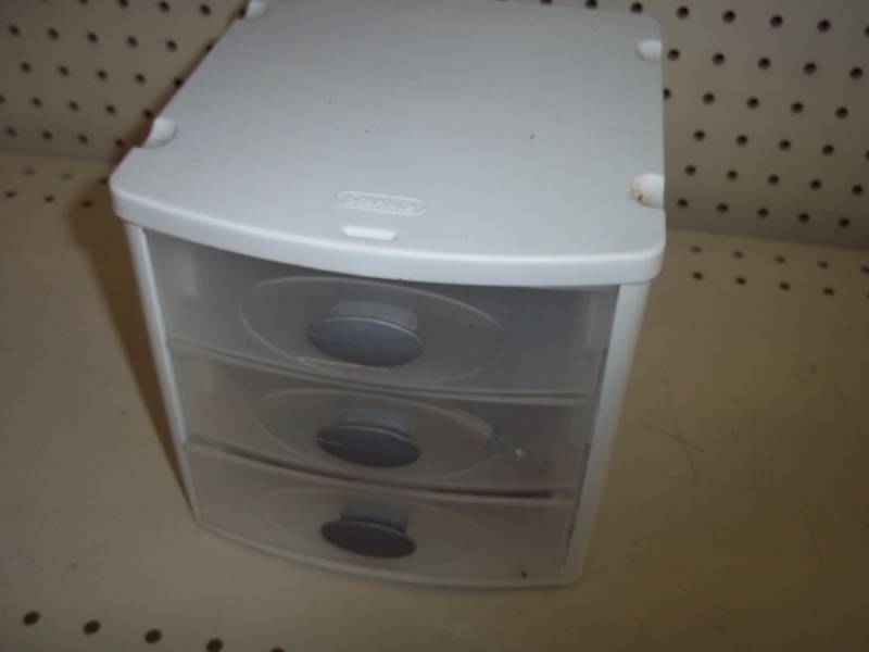 lot 172 image: Parts Bin 3 Drawer with Parts