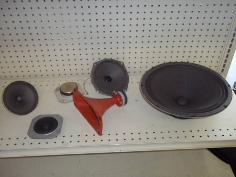 lot 177 image: Car Speakers