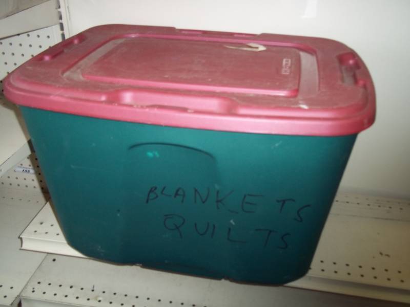 lot 185 image: Storage Tote with Lid