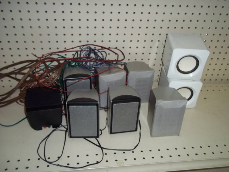 lot 211 image: Lot of Misc Speakers