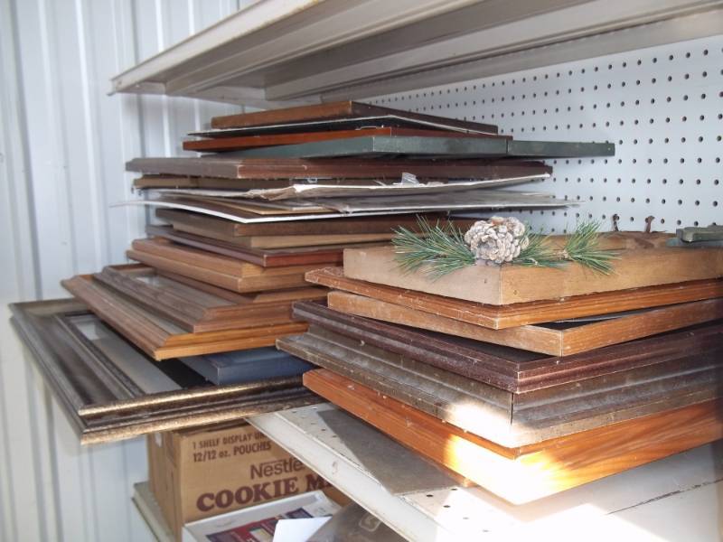 lot 215 image: Large Lot of Picture Frames Assorted Sizes