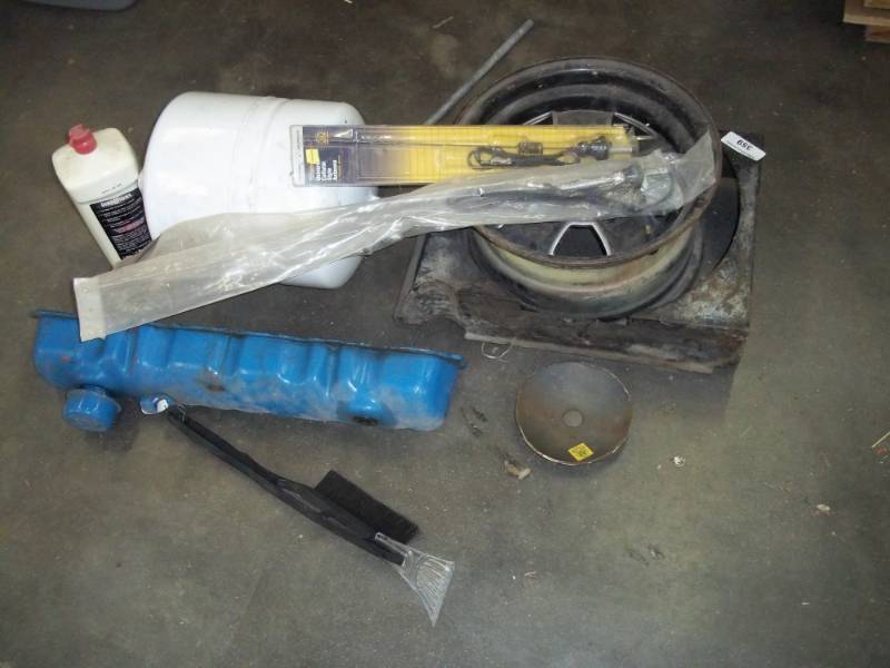 lot 238 image: Hub, Fan Housing, Pressure Tank, valve cover, etc