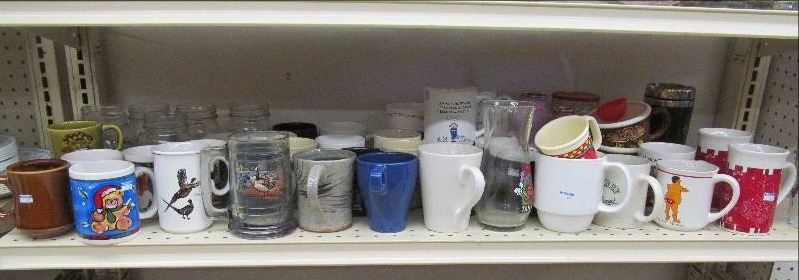 lot 4 image: Glassware