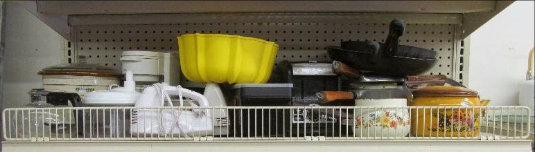 lot 14 image: Crock PotMr. CoffeeDeep Fryer