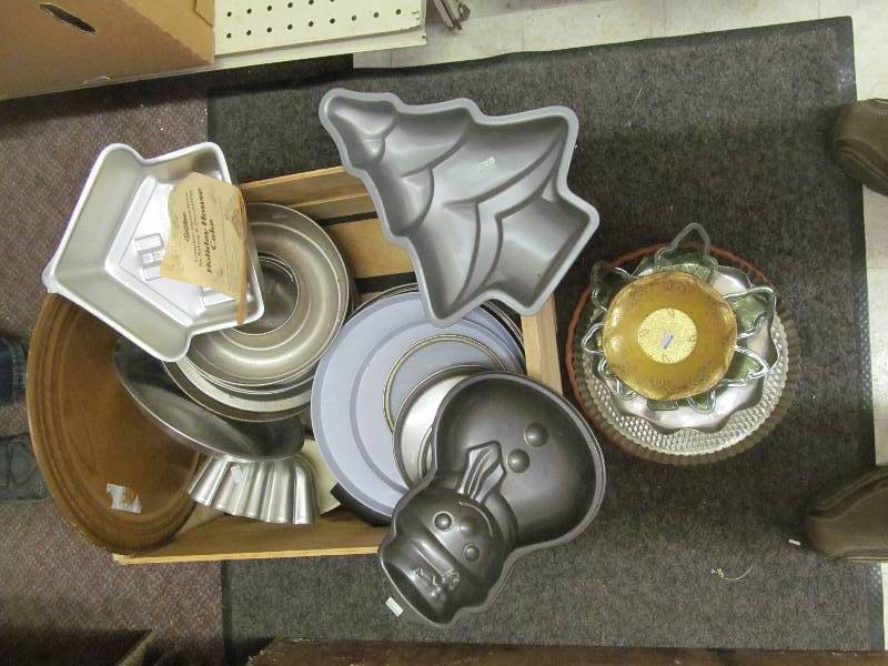 lot 16 image: CakePie Pans