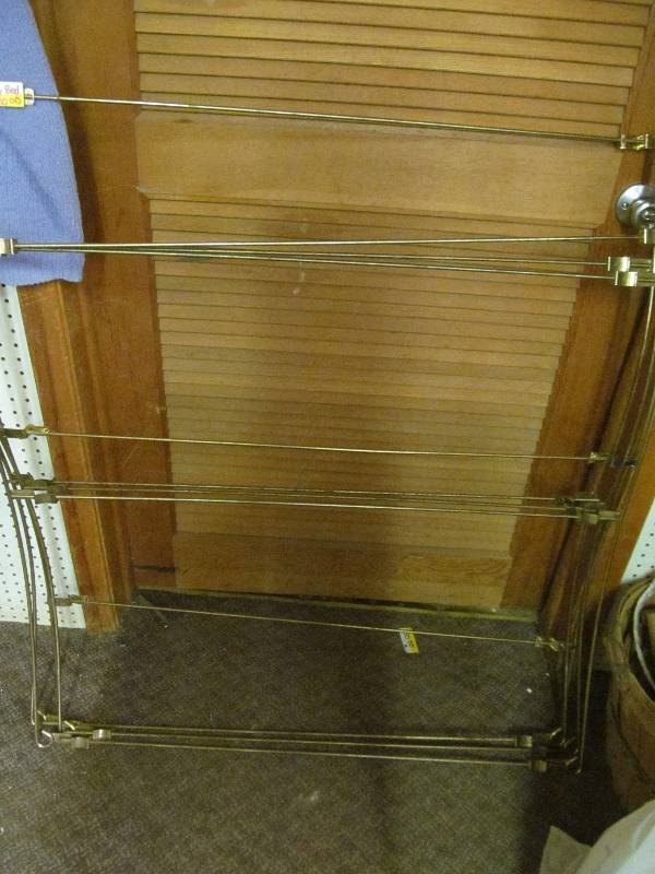 lot 56 image: Canopy Bed Parts