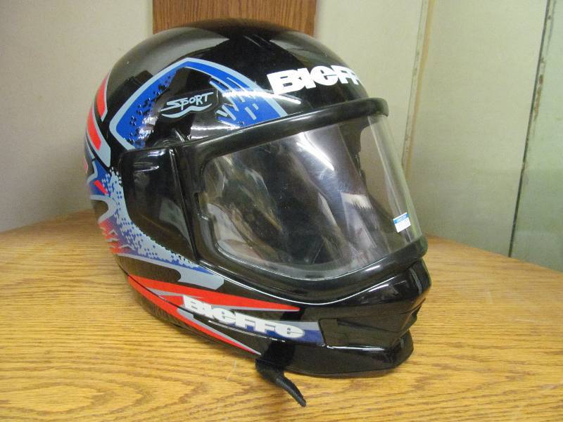 lot 70 image: Helmet