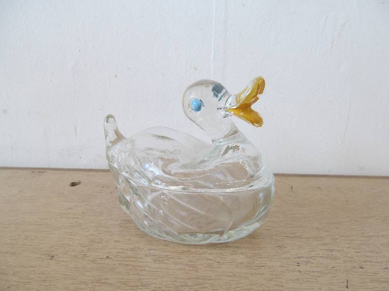 lot 105 image: Duck Candy Dish