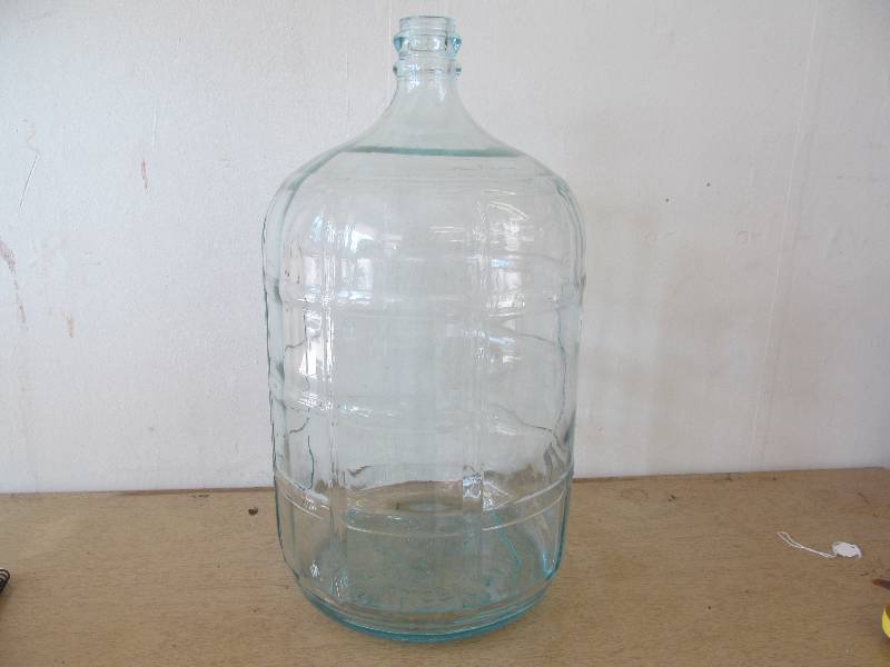 lot 106 image: Glass Water Jug