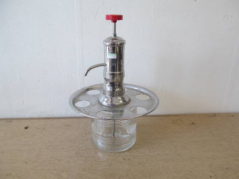 lot 109 image: Ketchup Dispenser