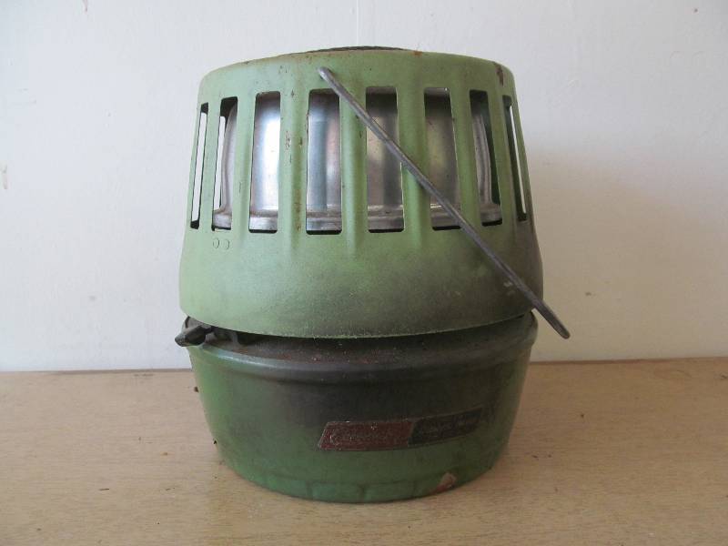 lot 113 image: Coleman Heater