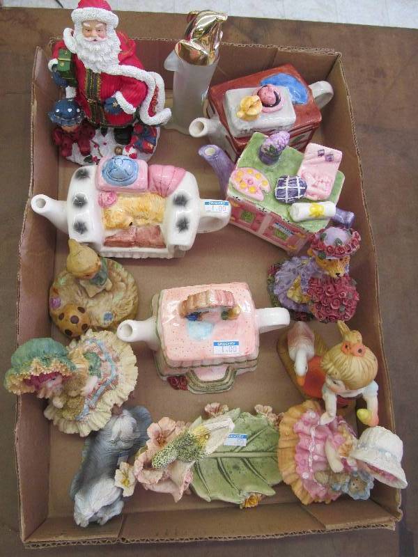 lot 134 image: Knick Knack Dcor