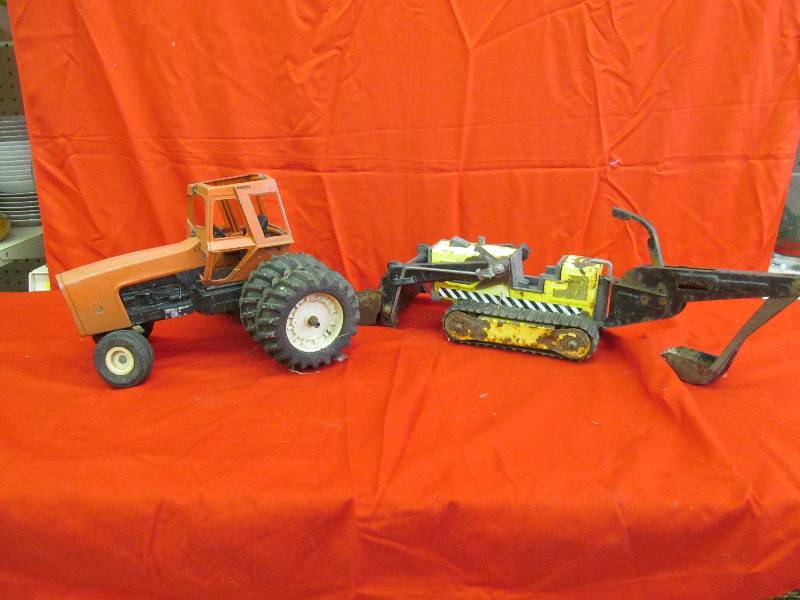 lot 152 image: Tonka Bulldozer