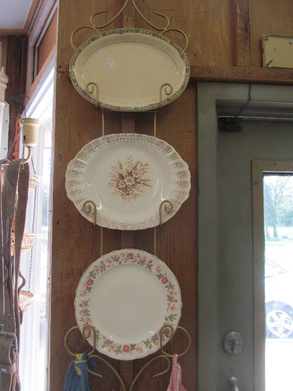 lot 154 image: Plate RackPlates