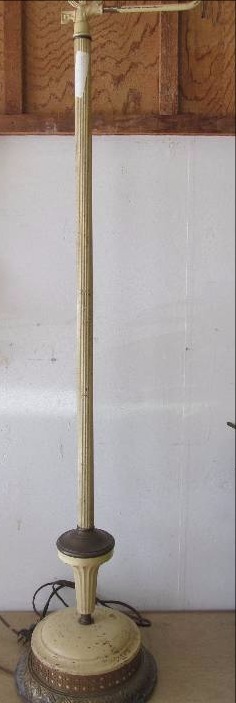 lot 158 image: Vintage Floor Lamp