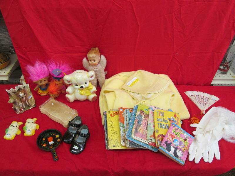 lot 169 image: Vintage Baby Items