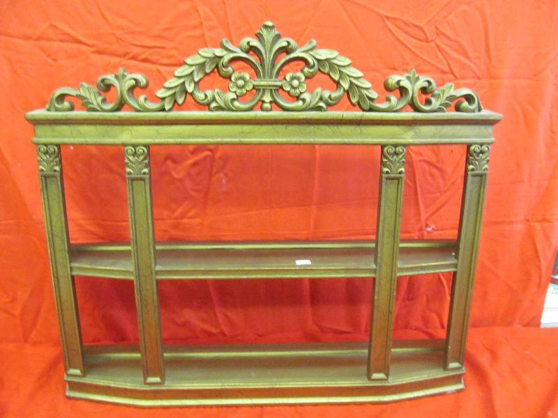 lot 173 image: Vintage Shelf