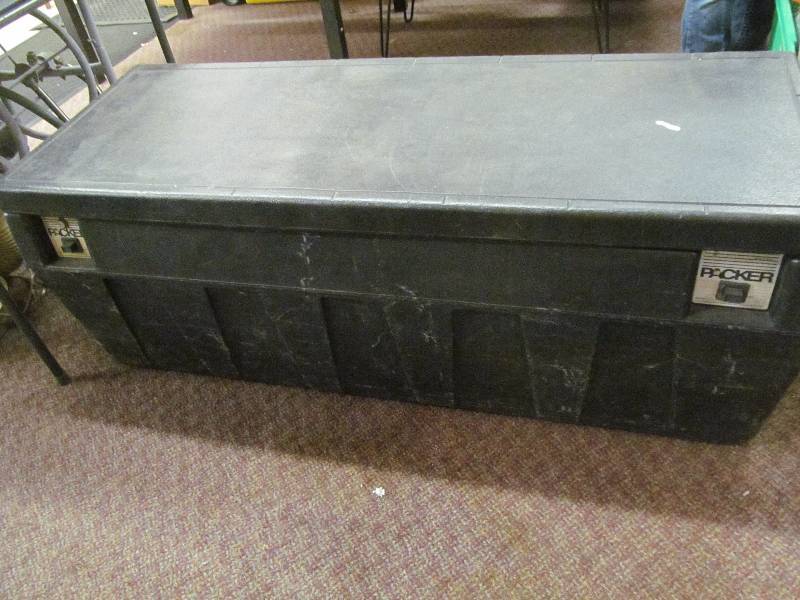 lot 219 image: Packer Tool Box