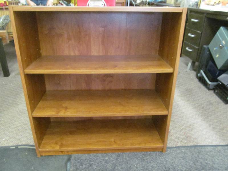 lot 227 image: Book Shelf