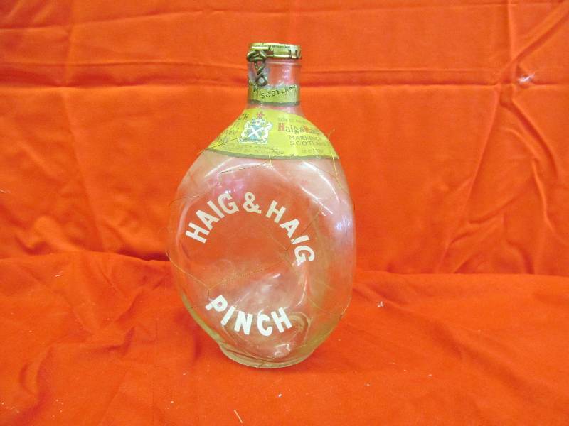 lot 264 image: Vintage Scotch Bottle