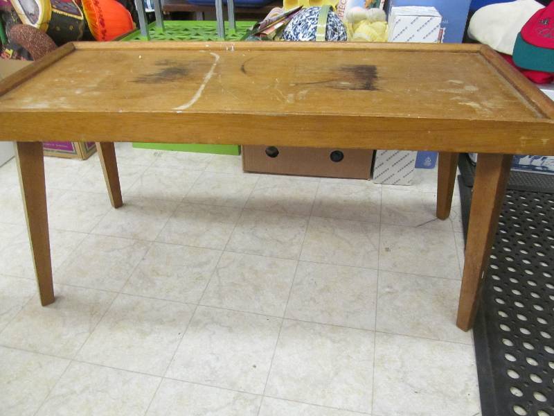 lot 273 image: Vintage Coffee Table