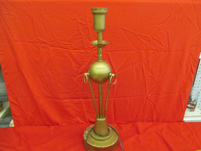 lot 291 image: Vintage Table Lamp