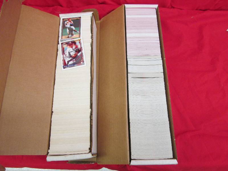 lot 313 image: Baseball Cards