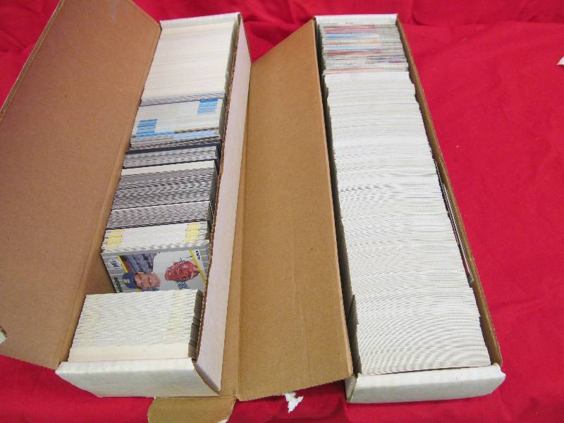 lot 314 image: Star TrekBaseball Cards