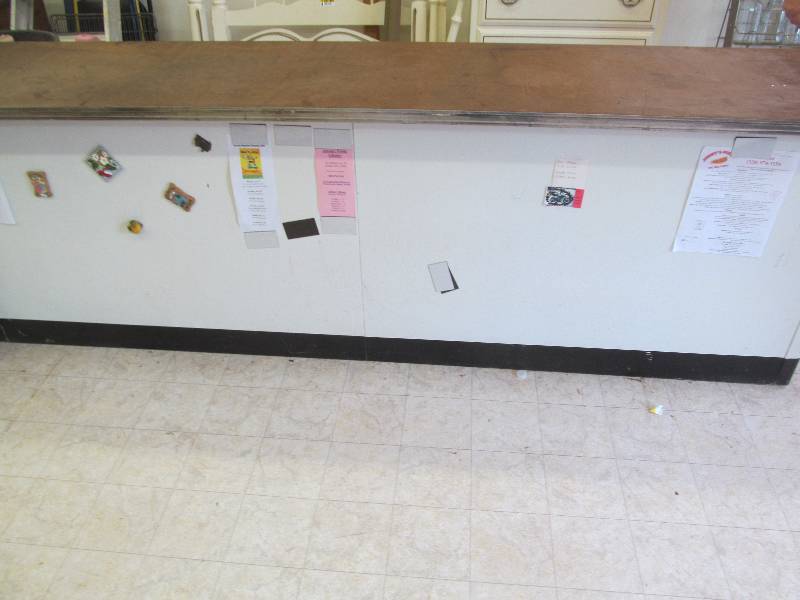lot 319 image: Checkout Counter