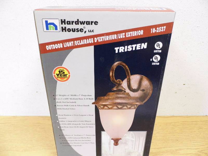 Tristen Outdoor Light