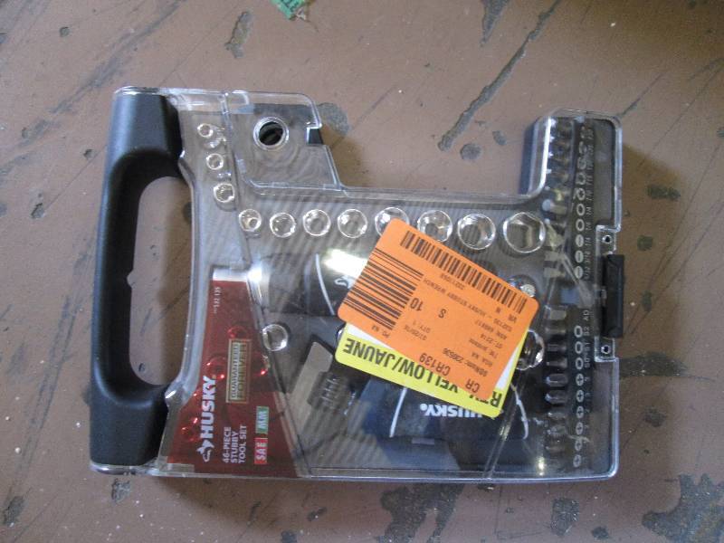 lot 64 image: Husky 46- piece stubby tool set ...