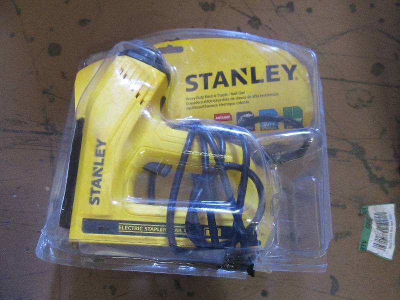lot 95 image: Stanley heavy duty electric staple...
