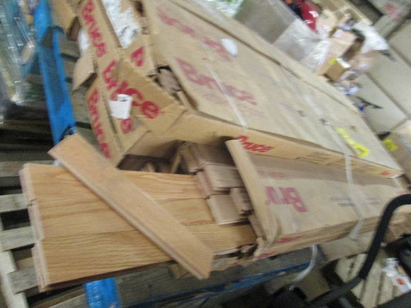 lot 128 image: 11 cases of natural solid oak 20 sq...