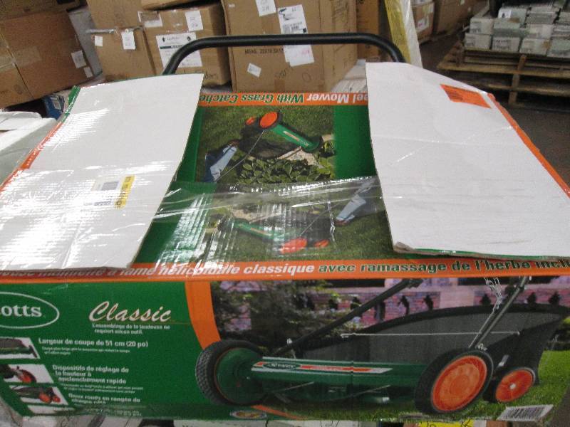 lot 134 image: Scotts classic 20 width mower ...