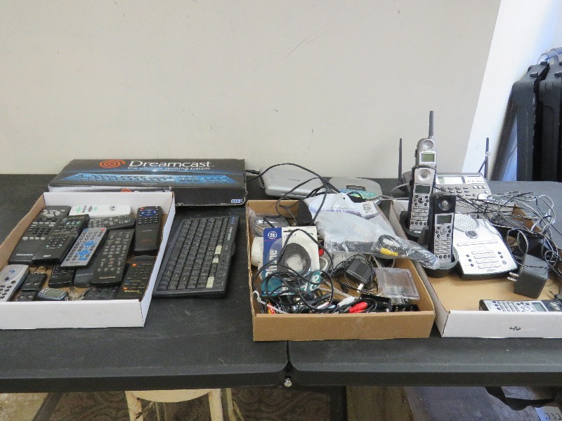 Electronics lot