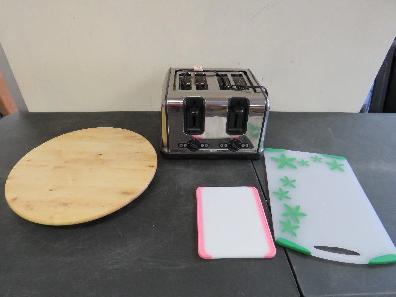 Kitchen lot