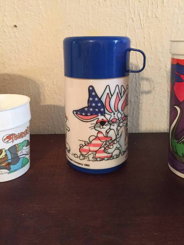 OLD THERMOS AND CUPS