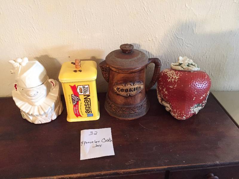 4 COOKIE JARS